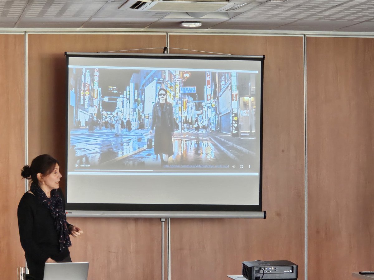 TookanoApp's tweet photo. 💬 En direct de la @FFBatiment avec Claire Guidi pour la présentation des usages de l'#IA dans le secteur du #bâtiment !

@TookanoApp a pu montrer comment les entreprises peuvent concrètement utiliser l'#IA afin de générer des posts facilement pour leurs #RéseauxSociaux ! https://t.co/u917oEwgkM
