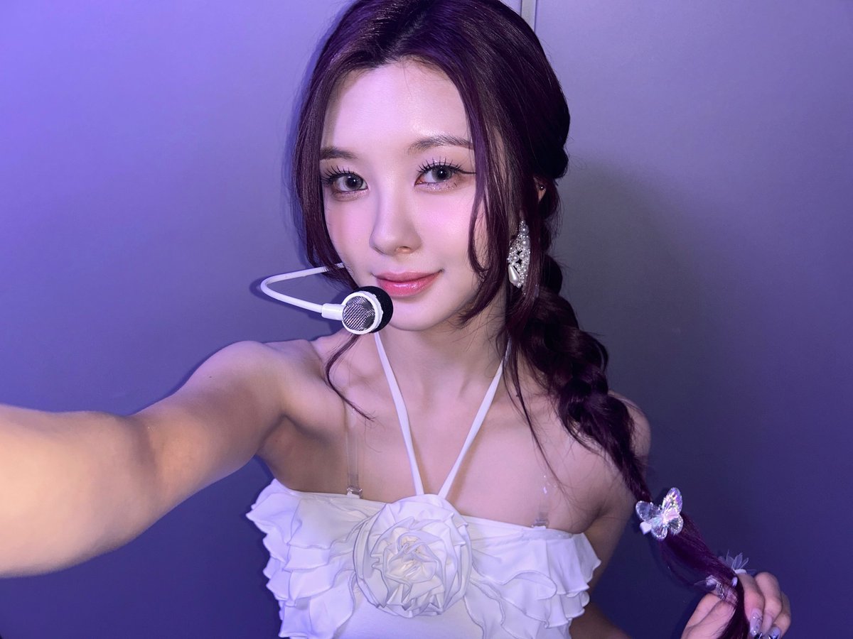 official_kep1er's tweet image. 더쇼 끝!! 내일도 잘 부탁해 케플리안🤍

#김다연 #DAYEON
#Kep1er #케플러