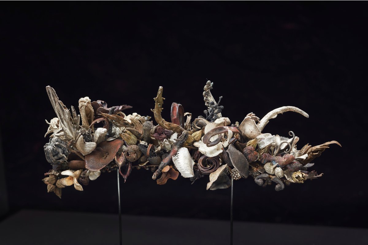 Here is '390 Acts of Love' by Sarah Elson, winner of the Mandorla Art Award 2024, sponsored by St John of God Health Care. This exquisite artwork beautifully reflects this year's theme of 'Refocus'. Read more about this award-winning piece 👉 bit.ly/3RinIIs. #artaward