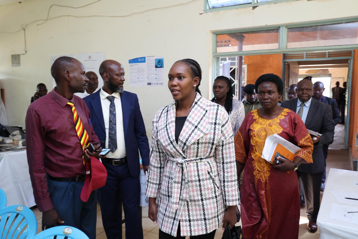 #HappeningNow: Uganda's Minister of State for Energy and Mineral Development Hon. <a href="/PNyamutoro/">Phiona Nyamutoro</a> heads to the stakeholders consultation and sensitization workshop on Artisanal Mining Regulations in Busia District, Uganda. #MakeMercuryHistory