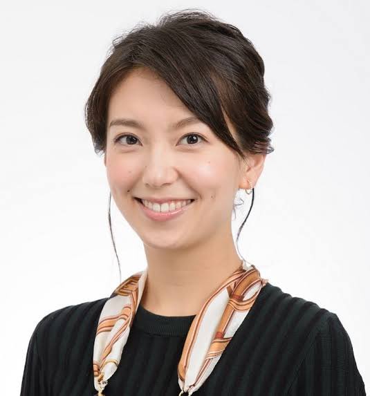 QcO74VgZVtqkeUB's tweet photo. 学歴も仕事も家庭も全て手に入れた憧れの3人

大筋由里桂さん(30)
・東大理三卒
・ミス東大ファイナリスト
・医師で夫も医師
・二児のママ

和久田麻由子アナ(35)
・東大卒
・帰国子女
・NHKエースアナウンサー
・夫は三菱商事勤務、元早稲田箱根駅伝ランナー
・一児のママ、二人目妊娠中

にょみさん(30)
・医学部卒
・子ども服アパレルディレクター兼医師
・ものまねグランプリに出演し佐々木希似で話題
・夫も医師
・一児のママ

持つ者は全てを持つようになったと実感🥺
その代わり持たざる者は何も持たないようになってきてる。