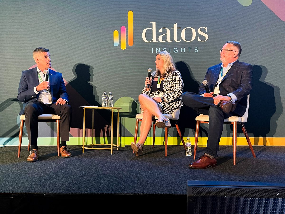 ncratleos's tweet image. Last week, our team brought the energy to RBT Americas discussing innovations in #branchtransformation at our booth and during a fireside chat with Steve Nogalo and guests from @OfficialVyStar and Black Hills FCU. #AccessExpanded 

@DatosInsights