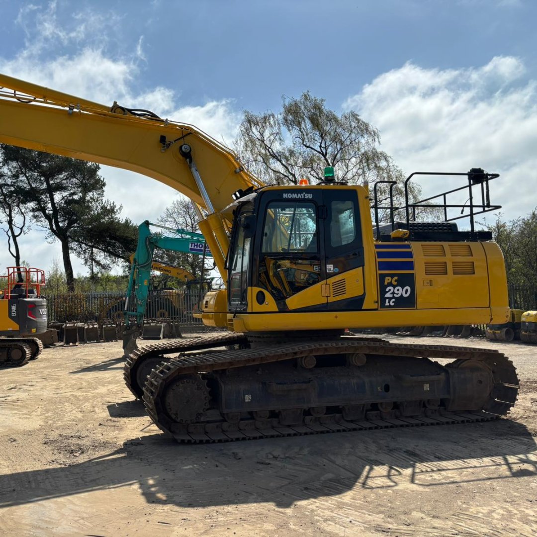 We pride ourselves on our ability to work with a wide range of brands, including Komatsu, Volvo, Hitachi, JCB, Liebherr, Case, and many more. 

Whatever the brand, we've got you covered!

📧 service@sutroservices.co.uk
🌐 sutroservices.co.uk

#constructionplant