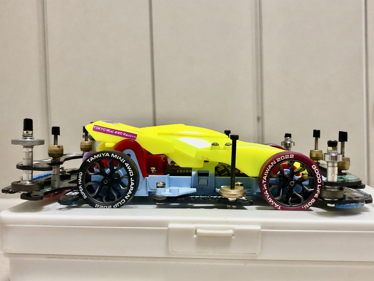 Ichisake12's tweet photo. 久しぶりにメンテ！
#ミニ四駆 #bmax #vzシャーシ #ロードスピリット #メンテナンス #タミヤ #tamiya #mini4wd https://t.co/hzvOJB8fgO