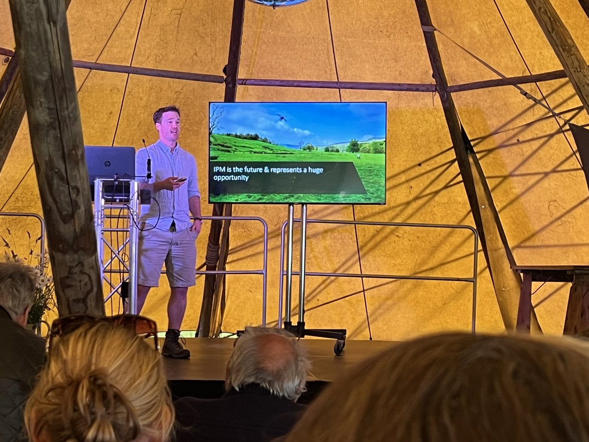 Now up on the #DungBeetle conference stage is <a href="/vet_rob/">Robert Howe</a> highlighting Integrated Pest Management with regards to this vitally important species group 🐄🐏💩🪲👍

#DungBeetleConf <a href="/yeovalley/">Yeo Valley</a> <a href="/FarmCO2Toolkit/">Farm Carbon Toolkit</a> <a href="/first_milk/">First Milk</a>