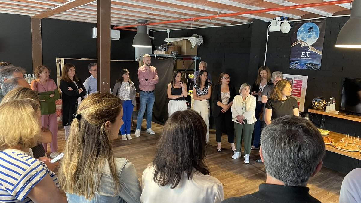 Talent Factory (@tftalentfactory) on Twitter photo Acaba la 3 edición del programa #EspluguesTalent2024 <a href="/ajesplugues/">Ajuntament d'Esplugues de Llobregat</a> <a href="/socpilardiaz/">Pilar Díaz</a> <a href="/Montsepees/">Montse Perez</a> <a href="/mon_zamora/">Montse Zamora / ❤️</a> <a href="/LauraLaveda/">Laura Laveda</a> <a href="/delbarriotv/">Producciones del Barrio</a> <a href="/CocaColaEP_es/">Coca-Cola EP Iberia</a> <a href="/Nestle_es/">Nestlé España</a> #euromadi @EurofinsMegalab <a href="/aiguesbcnclient/">Aigües de Barcelona</a> <a href="/gencat/">Generalitat de Catalunya</a> <a href="/diba/">Diputació de Barcelona</a> <a href="/EU_Commission/">European Commission</a> #bymycar <a href="/Secot_/">SECOT (voluntariado de asesoramiento empresarial)</a> <a href="/ASENCAT/">ASENCAT</a> <a href="/Esade/">Esade</a> <a href="/MWCapital/">Mobile World Capital Barcelona</a> Acaba la 3 edición del programa #EspluguesTalent2024 <a href="/ajesplugues/">Ajuntament d'Esplugues de Llobregat</a> <a href="/socpilardiaz/">Pilar Díaz</a> <a href="/Montsepees/">Montse Perez</a> <a href="/mon_zamora/">Montse Zamora / ❤️</a> <a href="/LauraLaveda/">Laura Laveda</a> <a href="/delbarriotv/">Producciones del Barrio</a> <a href="/CocaColaEP_es/">Coca-Cola EP Iberia</a> <a href="/Nestle_es/">Nestlé España</a> #euromadi @EurofinsMegalab <a href="/aiguesbcnclient/">Aigües de Barcelona</a> <a href="/gencat/">Generalitat de Catalunya</a> <a href="/diba/">Diputació de Barcelona</a> <a href="/EU_Commission/">European Commission</a> #bymycar <a href="/Secot_/">SECOT (voluntariado de asesoramiento empresarial)</a> <a href="/ASENCAT/">ASENCAT</a> <a href="/Esade/">Esade</a> <a href="/MWCapital/">Mobile World Capital Barcelona</a>