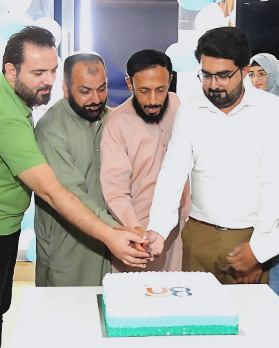 Rawal9292's tweet photo. We are thrilled to announce the grand opening of our new Digital Marketing office “8 Narratives” in Extreme Commerce Multan. Cheers to the new Beginnings ❤️
#DigitalMarketing #MarketingAgency #Entrepreneurship #BusinessSucess
#ExtremeCommerce https://t.co/IRsKl6bqQx