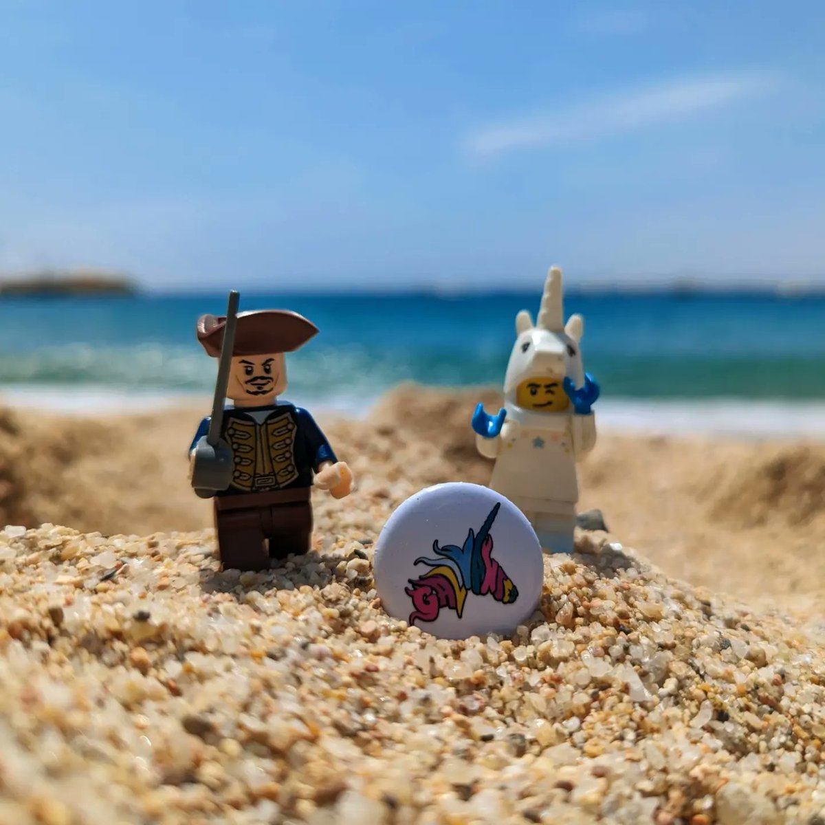 Galivantes (@galivantes) on Twitter photo Our bassist has been having fun in Spain with his Lego and some of our merch.
And you can get your hands on our beautiful merch at our ALBUM LAUNCH at <a href="/nightanddaycafe/">Night & Day Cafe</a>, Manchester on 27 June!
Tickets available at
skiddle.com/whats-on/Manch…
#manchester #gigs #gig #livemusic Our bassist has been having fun in Spain with his Lego and some of our merch.
And you can get your hands on our beautiful merch at our ALBUM LAUNCH at <a href="/nightanddaycafe/">Night & Day Cafe</a>, Manchester on 27 June!
Tickets available at
skiddle.com/whats-on/Manch…
#manchester #gigs #gig #livemusic