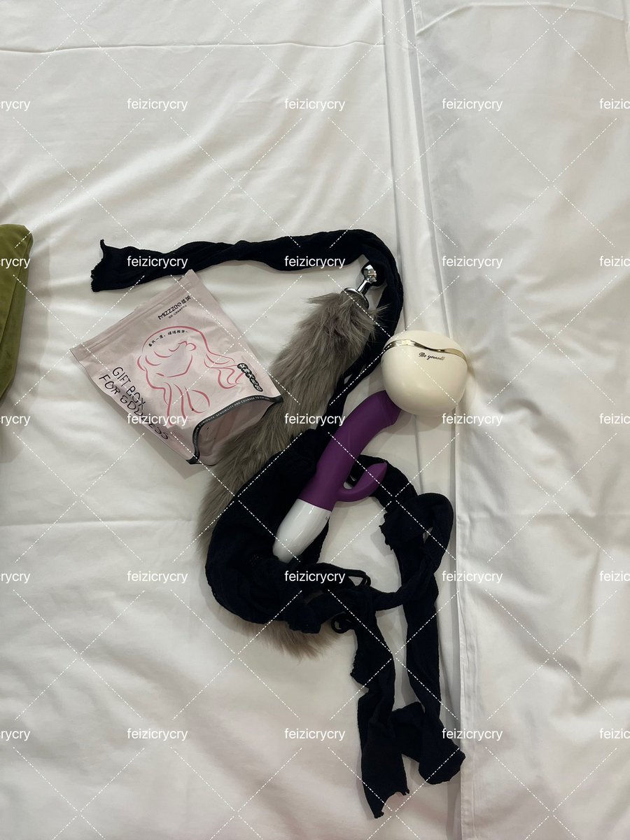 在郑州..女朋友来大姨妈了怎么玩…本来还想和情侣同房不换
#绿帽  #ntr #情侣 #大学生情侣 #郑州