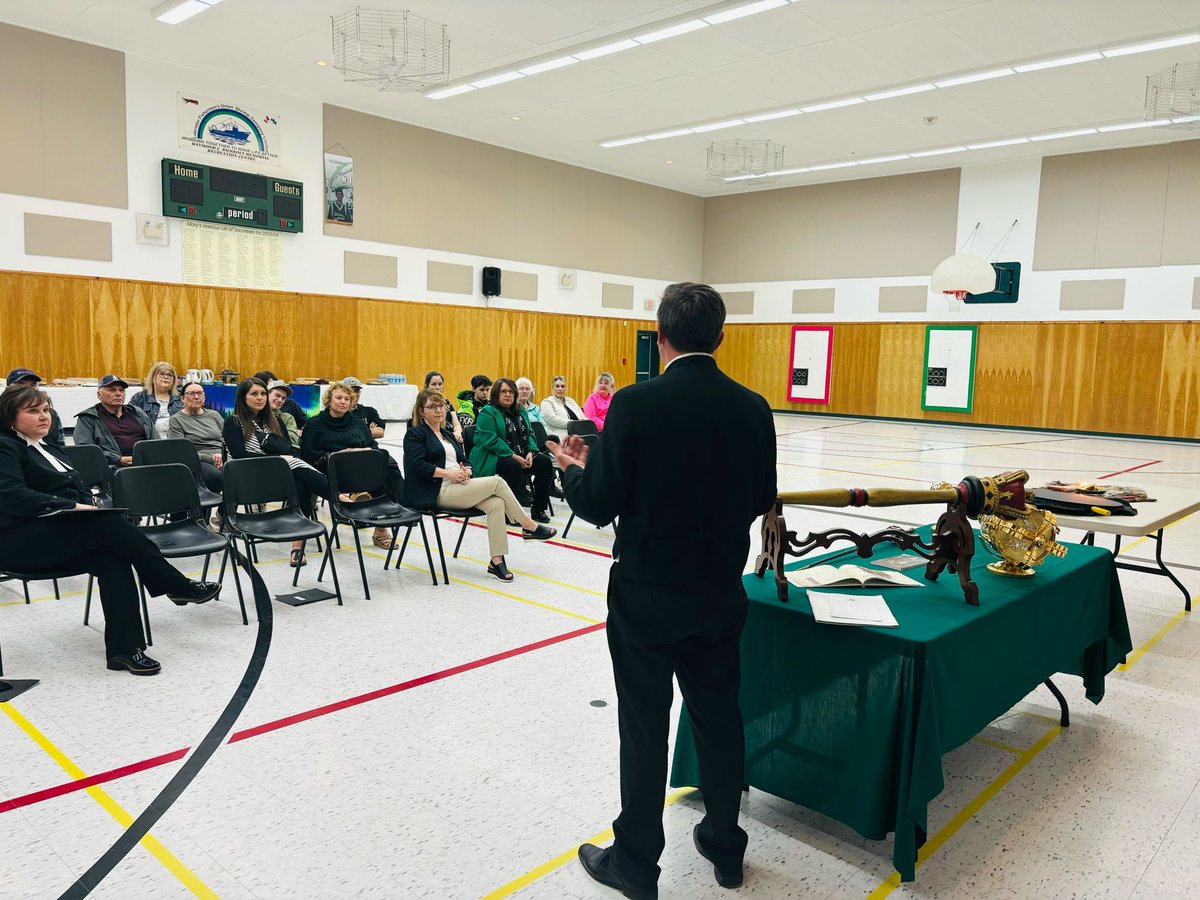 NL_HOA's tweet photo. Yesterday, @NL_HOA officials, including the Speaker, visited @NunatuKavut in Mary’s Harbour as part of the 2024 Mace tour, providing a unique opportunity of friendship and learning. Thank you for your warm and kind welcome! 

#ChasetheMace #NLLeg #Confederation75 https://t.co/QLDr5MMTQF