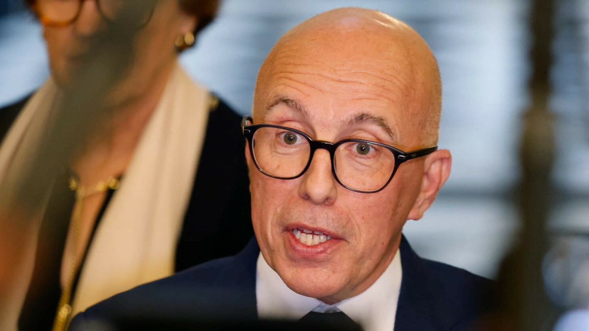 BFMTV's tweet photo. 🔴 ALERTE INFO
Éric Ciotti "souhaite" un accord d'alliance des Républicains avec le Rassemblement national
https://t.co/yPsQdz9EUA https://t.co/RfCDzJQw2n