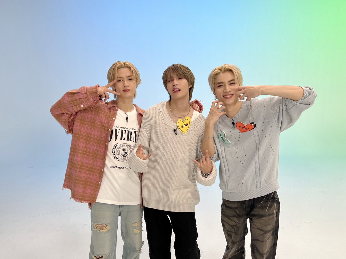 WayV tweet media