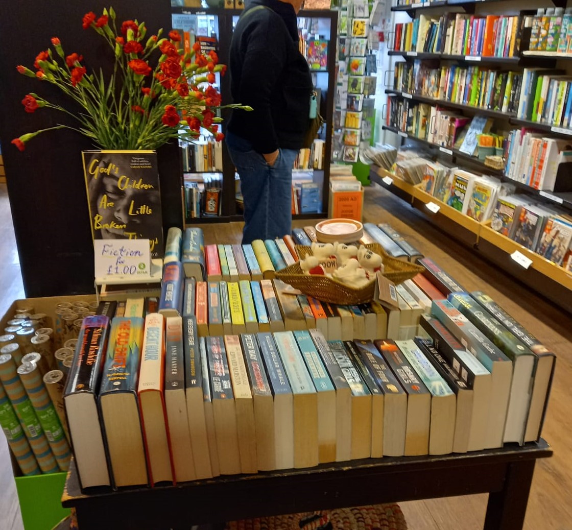 OxfambooksN1's tweet photo. Drop into the shop from 10.30am to 2pm on a Tuesday to grab yourself a #bargain from our £1 #fiction table. #secondhand #books #paperback #hardback #sale. #terrifictuesdays #secondhandsale. https://t.co/quQQA8KYfl