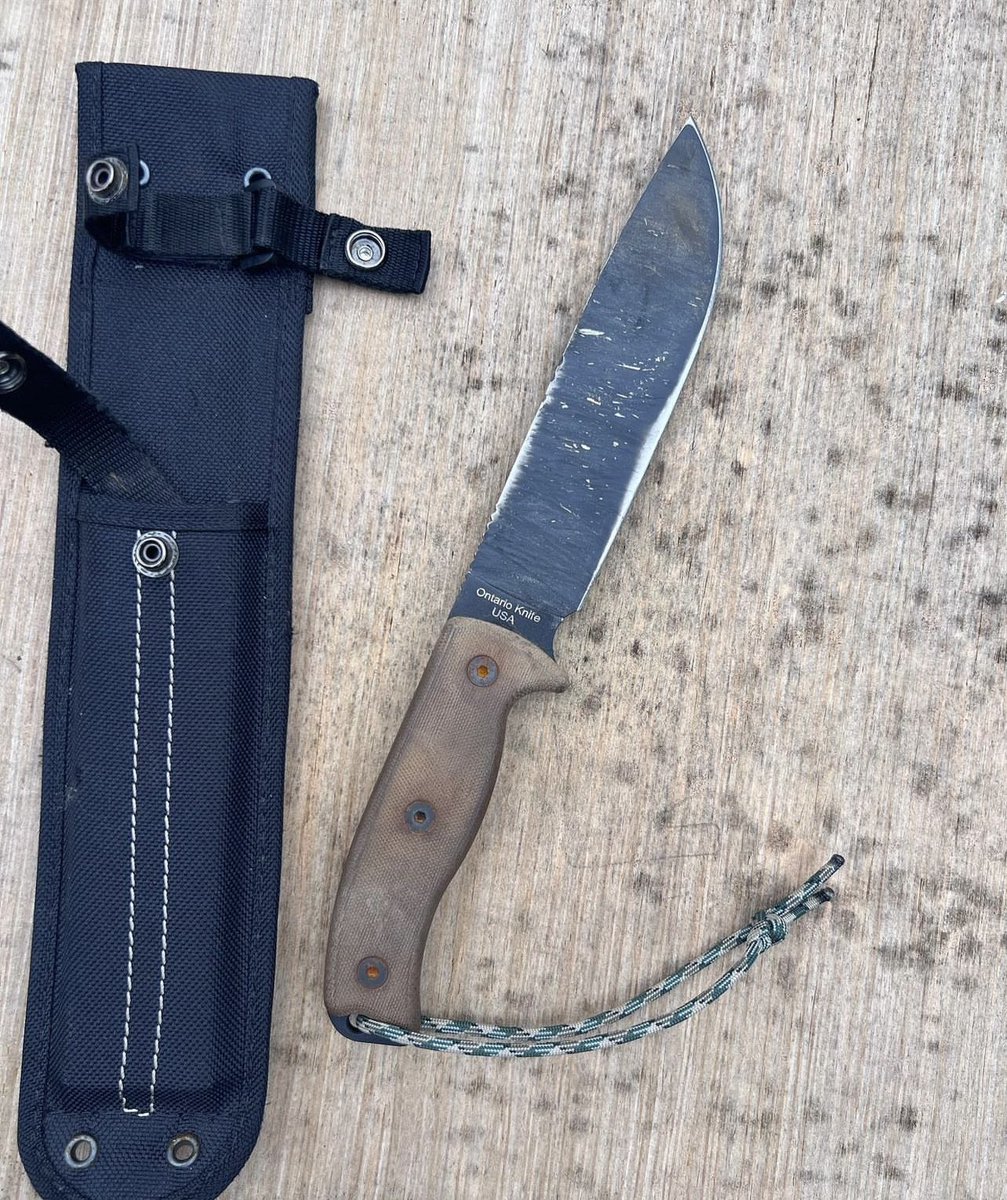 OntarioKnife's tweet photo. Power through any job with one of the toughest blades around! #RAT7 boasts a large cutting surface coupled with the ever durable #micarta handle scales! 👌🏽🔪🐀 
#LegacyAdventureExplore 
#ontarioknifecompany #OKC1889 #RATFixedBlades #MadeinUSA #AmericanKnives https://t.co/pqnJROad2U