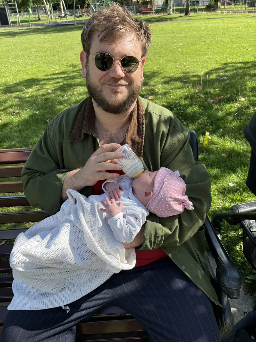 We nearly have a month old baby 👶  
<a href="/0wen_Jenkins/">Owen Jenkins</a> smashing it. West and legend and best daddy-o.