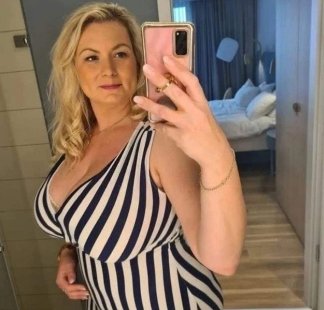MinMoina66098's tweet photo. 👉🏻https://t.co/9tv7R6jUqr
❤️Meet like-minded single beautiful older women over 30/40/50 online.
💗Followformore
#dating #olderwomen #rich
#mature #matureolder #maturewomen #older https://t.co/uvrY9zDH3R