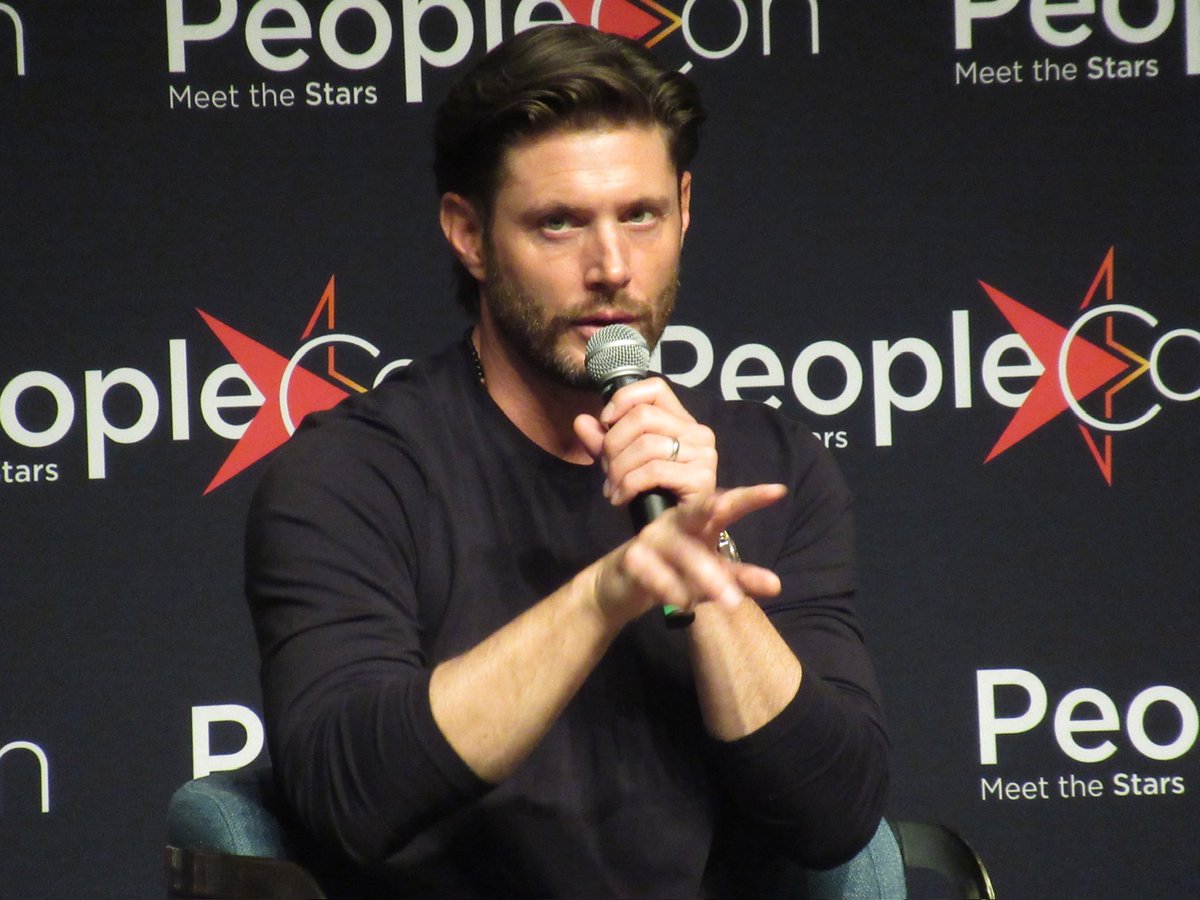 lizzie2110's tweet photo. 🔥🔥
.
📸: me
#jensenackles #spn #spnfamily #darklight #supernatural #acklesnation #darklight6 @JensenAckles #radiocompany #countdown https://t.co/vR9waVDpJo
