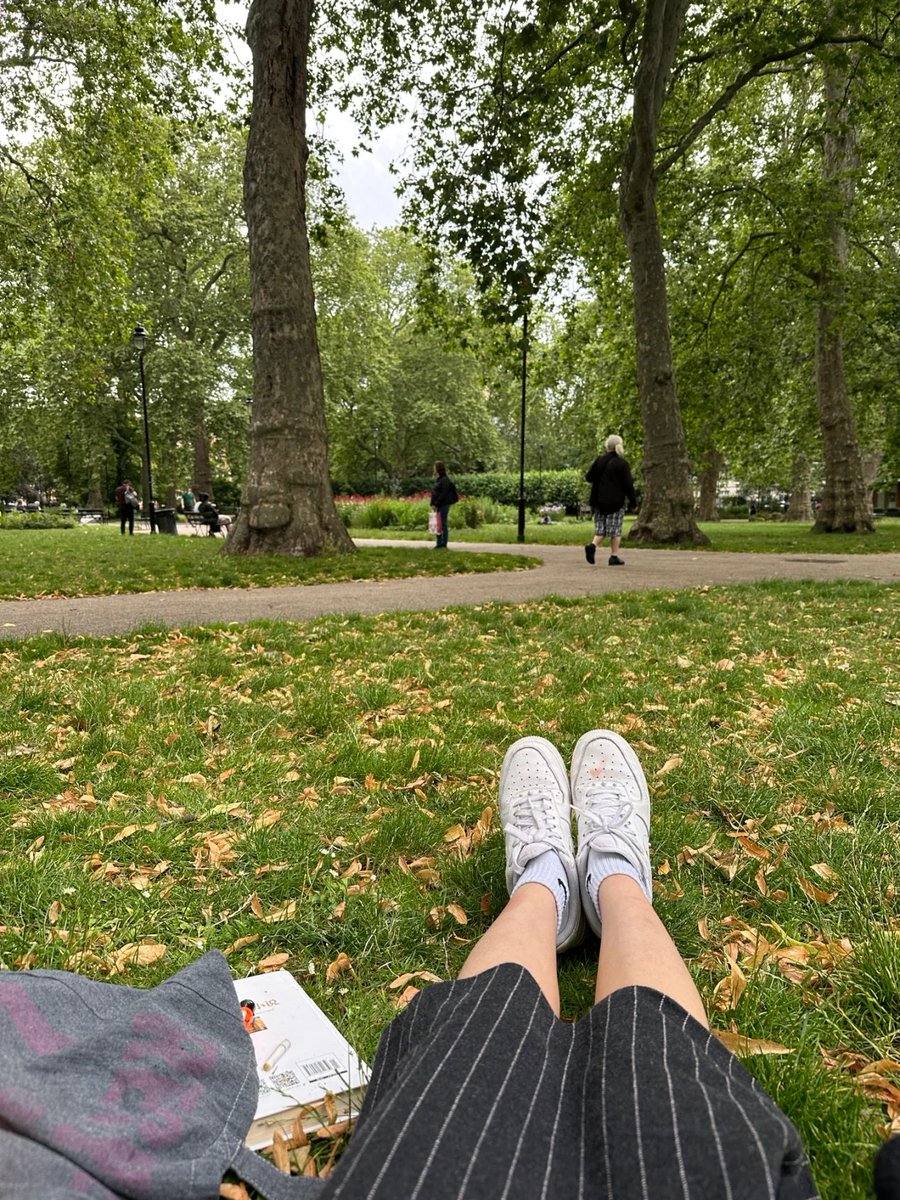 angga_ap89's tweet photo. Sipping coffee amidst the serene beauty of Russell Square Garden - where every sip is a moment of tranquility. ☕️🌳 https://t.co/Neu3u4VSLN