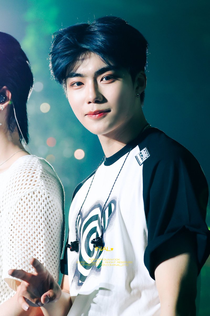 inal_0110's tweet image. 240529 보고싶다
#박건욱 #PARKGUNWOOK #ゴヌク #ZB1 #ZEROBASEONE