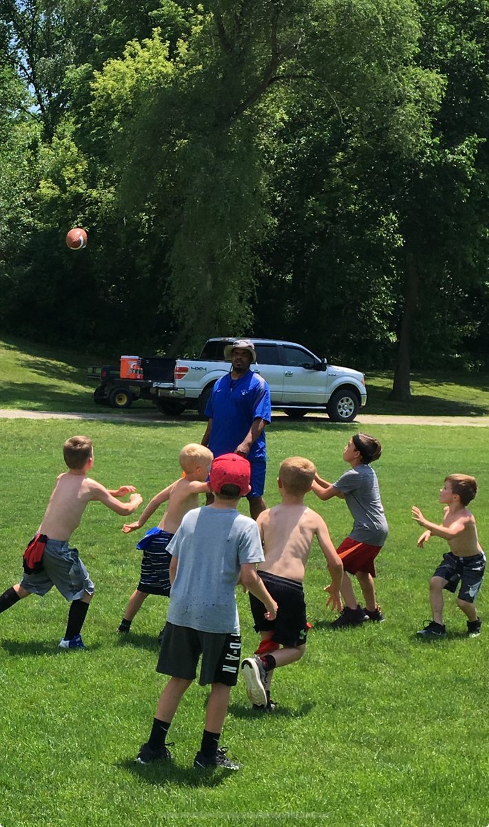 Aaron Terry (@coachaaronterry) on Twitter photo Omaha lost a great person and passionate leader. Yano Jones thanks for all you have done for this community. You have made a huge impact and will truly be missed by everyone! Omaha lost a great person and passionate leader. Yano Jones thanks for all you have done for this community. You have made a huge impact and will truly be missed by everyone!