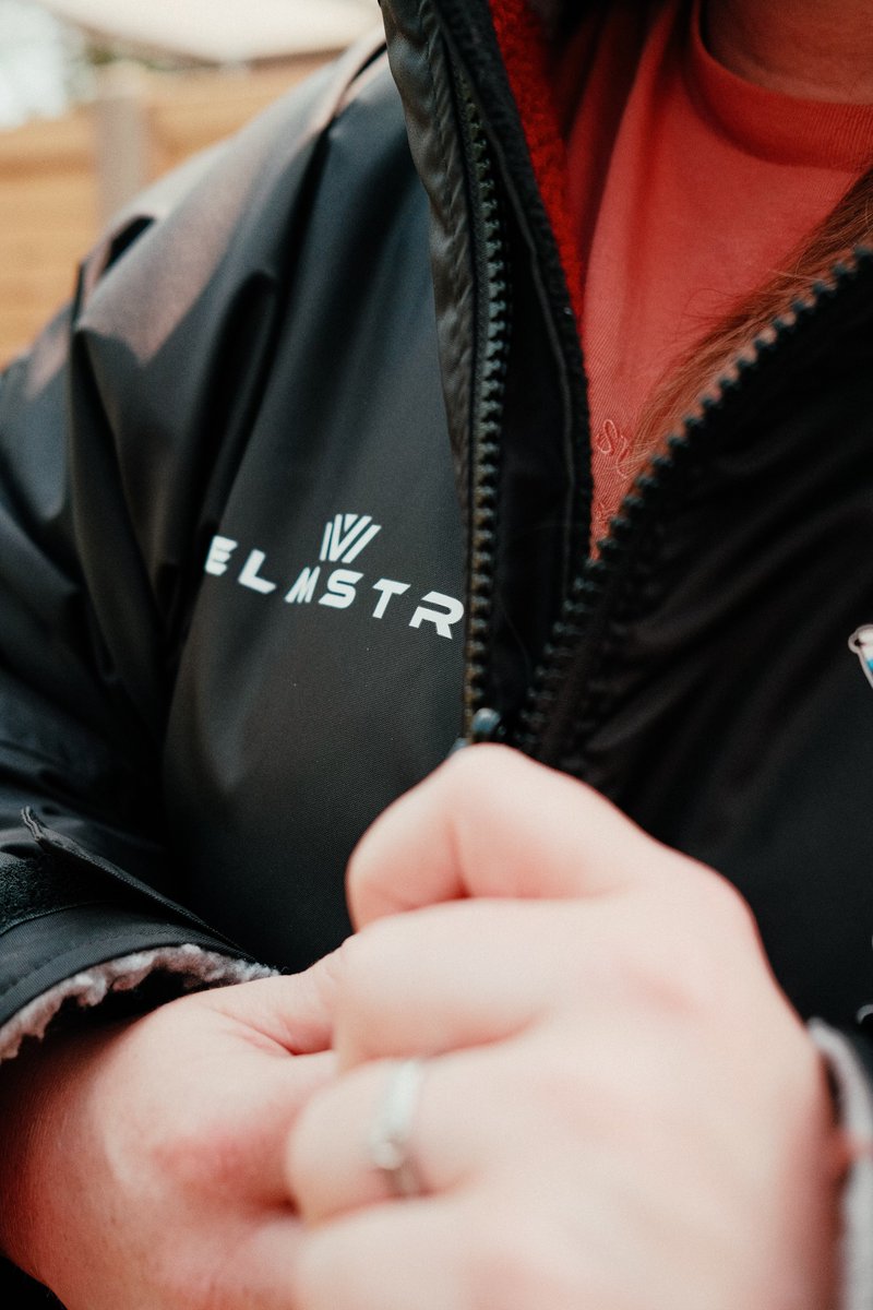 Harlequins Women's player, Hannah Simms looking very cool in her Harlequins FanRobe 😎