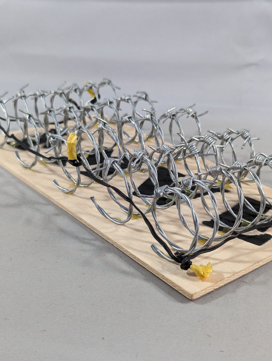 TOUDOUKAN_WORLD's tweet photo. Barbed Wire Miniature Blast Board
https://t.co/uLYtorPRaD
#atsushionita #evilway #toudoukan https://t.co/kX8ZlPIB3e