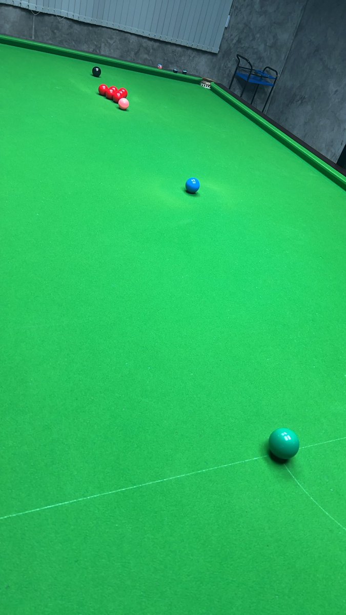 กลับหอเปิดโต๊ะหน่อย อกหักอยากแทง