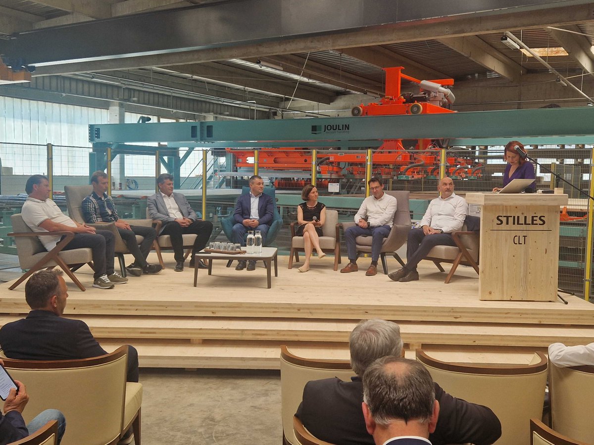 InnoRenewCoE's tweet photo. 🌳 Dr. @AndrejaKutnar, Dr. @mschwarzk and Lei Han, #InnoRenew CoE researchers, attended the opening event of CLT production facility in Stilles. This is the first production line for cross-laminated panels (#CLT) in Slovenia.
#WoodConstruction #timberbuilding #timber https://t.co/qvPexTDXWe