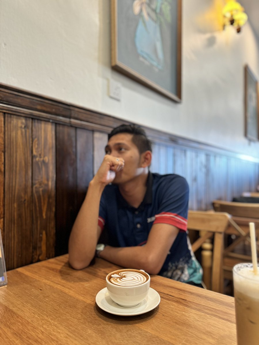 so_leyyy's tweet photo. good coffee, is a good friend. https://t.co/TQmjK6DT0d