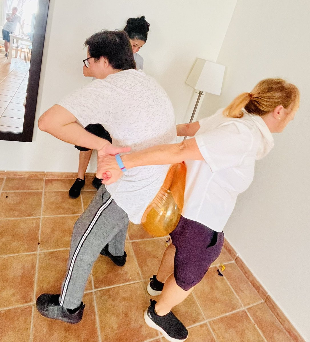 silviavalent2's tweet photo. TEAM MEMBER APPRECIATION WEEK at #Jardinesdelsol😁

We appreciate all the hard work and dedication from our amazing team. 🙌 Let’s celebrate the contributions of each and every employee who makes our success possible! 💼👏 
#TMAppreciationWeek #TeamWork @zoiladosil @JhansenML https://t.co/1p0dNVoHAg