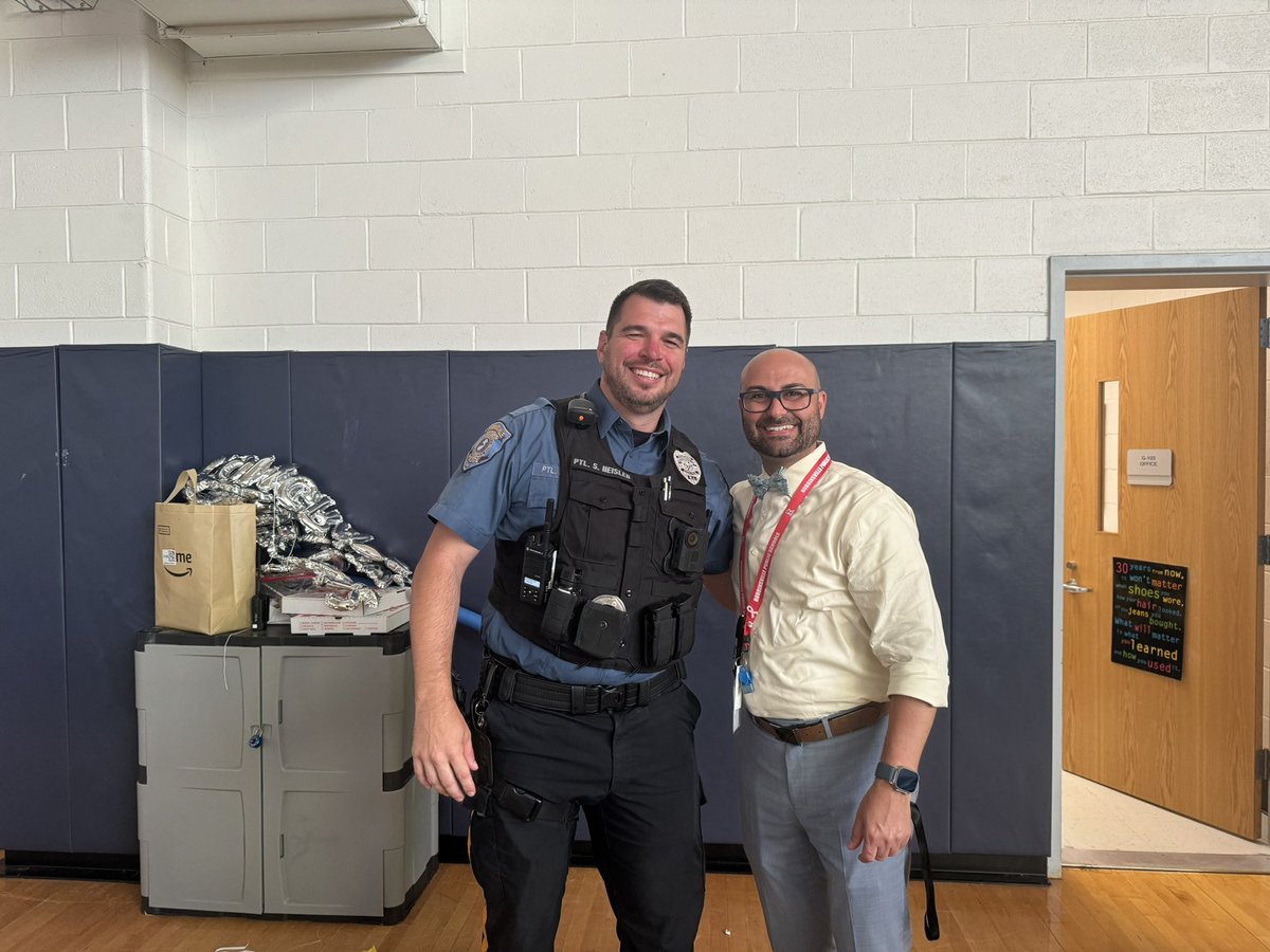 Sharon Elementary School tweet media