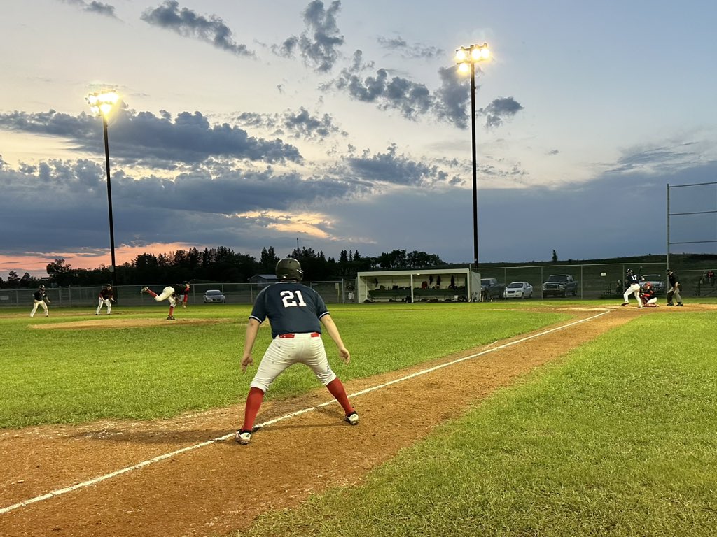 WOLVES GAMEDAY! 

The <a href="/willystaphouse/">Spirits & Sports</a> Wolves are back hosting the <a href="/MoosominBadgers/">Moosomin Badgers</a> at 7:30pm at Lynn Prime Park in Estevan!

Another 50/50 draw tonight with the proceeds going towards Jacoby &amp; Robi Fleury’s trust fund. See you tonight under the lights! #Saskota