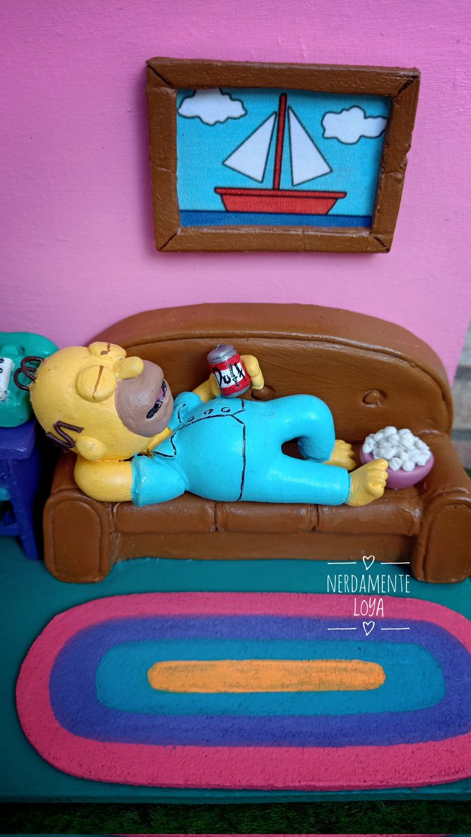 nerdamente_loya's tweet photo. Pedido a Nerdamente LOYA 🤓 
Escenario nerdo de "Sábado de flojera"
#Nerdito de 7cm 💛
#figuracoleccionable totalmente artesanal y original 
🖌️🎨
#LosSimpson https://t.co/tVnGGDmsxq