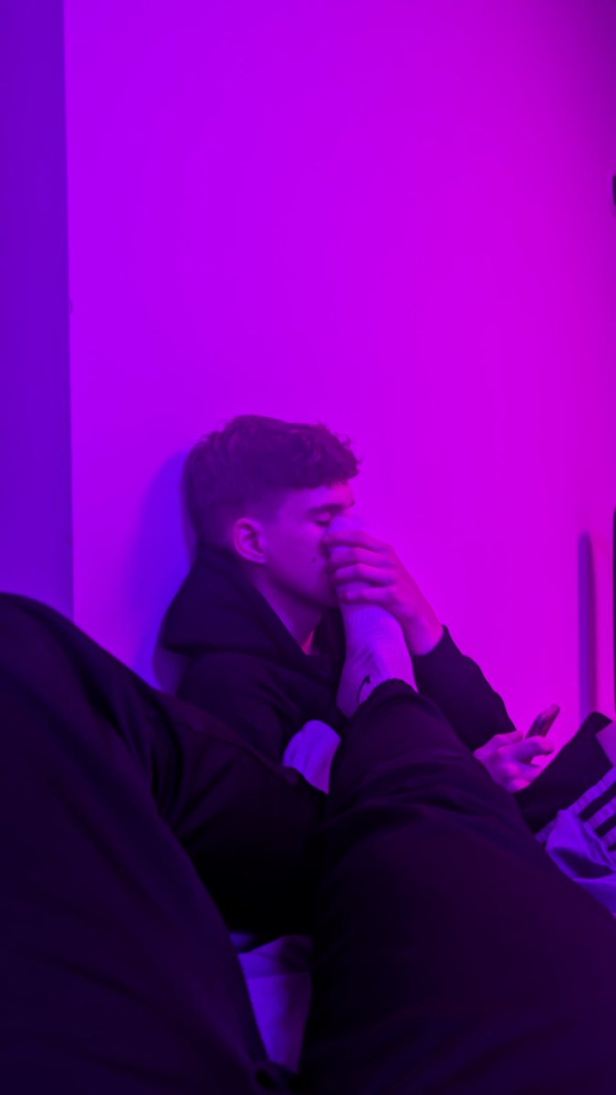 Kinky Weekend with <a href="/Kinkx_Kenyo/">Kenyo</a> 🔥
#sniff #sox #puppy #gasmask #gay #gayboy #kinky #kinkyboy #twink #gaytwink