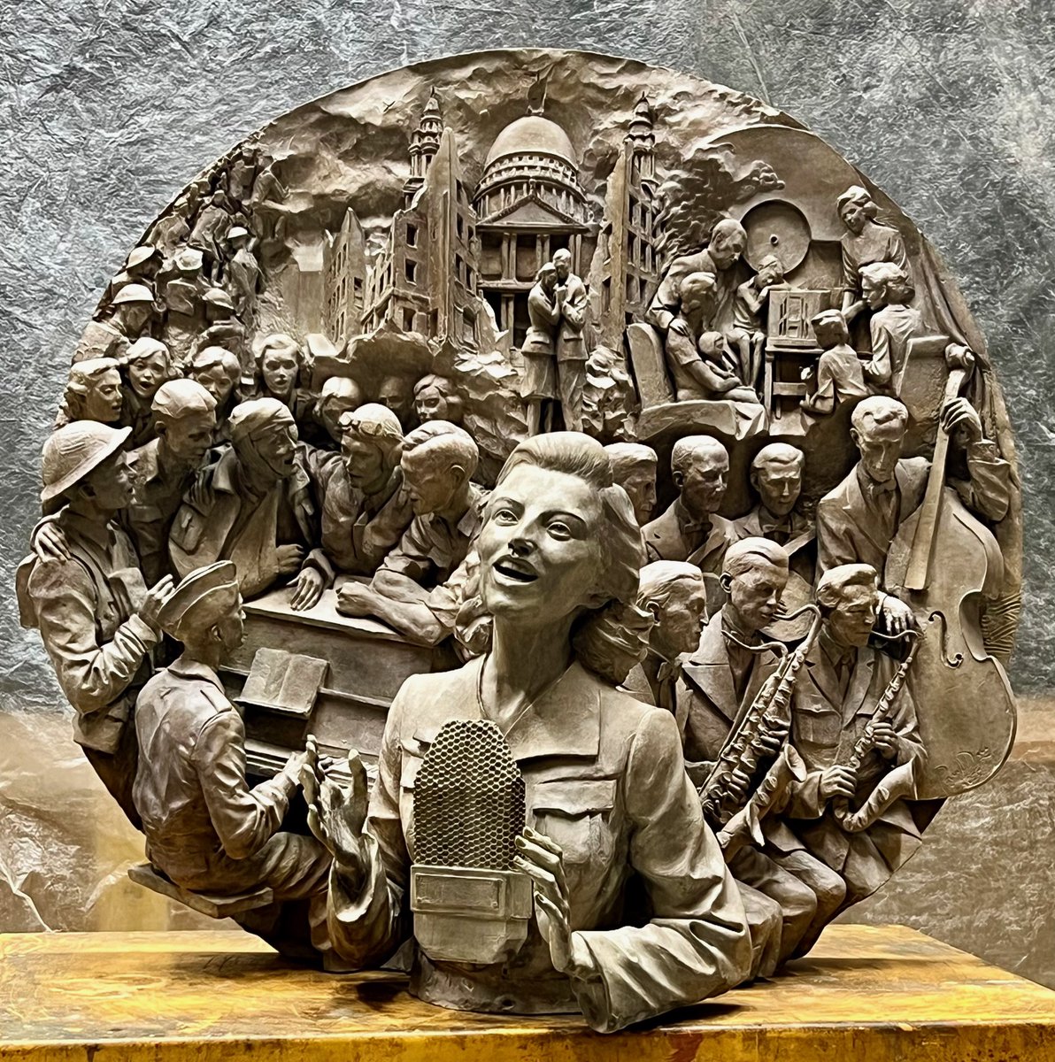 DvlMemorial's tweet photo. Help honour wartime entertainers by supporting the #fundraising efforts for a memorial statue designed by sculptor  Paul Day and featuring iconic entertainer #DameVeraLynn. Limited-edition maquettes are available for purchase to support the cause! #SupportTheMemorial https://t.co/mX9hk6cHXP