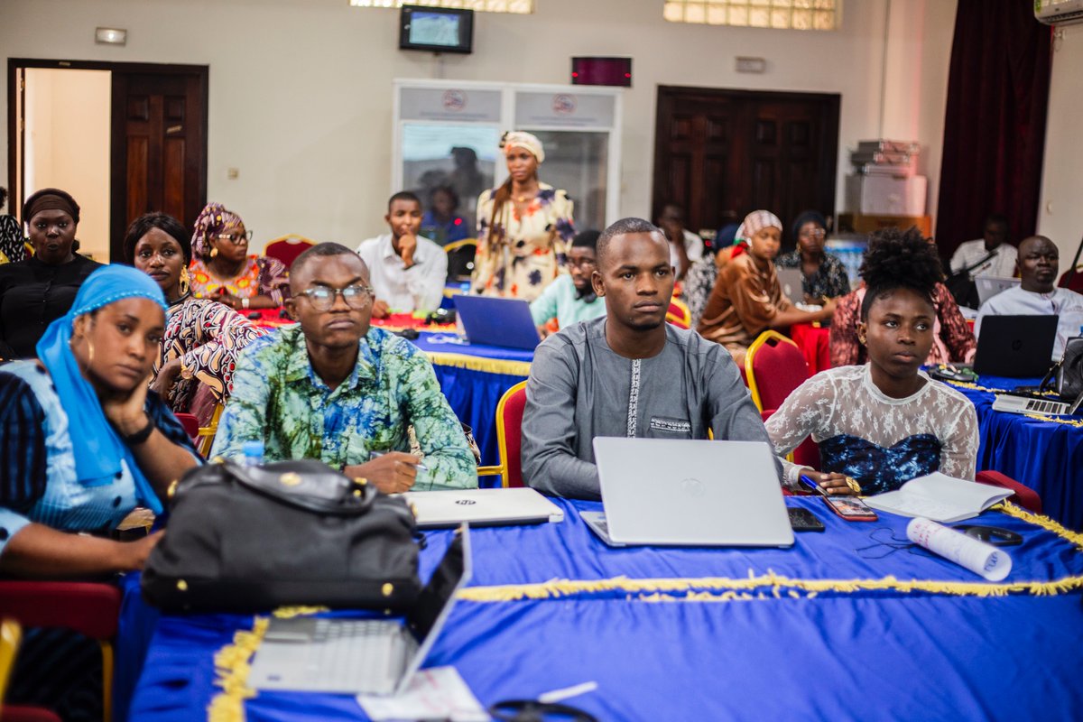 Fonds pour la Consolidation de la Paix-Guinée tweet media