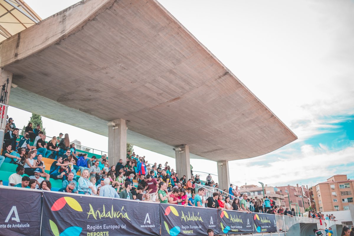 Resultados de los atletas del <a href="/CAGranadaJoven/">Atletismo Granada Joven</a> del fin de semana, nuevos récords del club.
atletismogranadajoven.com/resultados-jov…