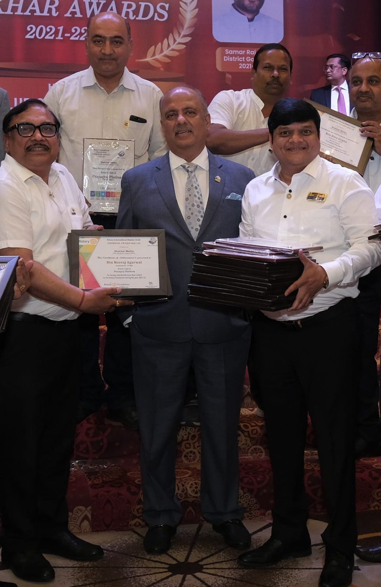 shashankjjain's tweet photo. Throwback to 26 April 2023, honored by Rotary Int'l President Shekhar Mehta with the Best Club Secretary, Gold Award for Club Records, and Foundation Contribution awards. Proud of Rotary Prayagraj Platinum for 50+ accolades! 
#Memories #RotaryForChange #ServiceAboveSelf https://t.co/eiFcF9szLx