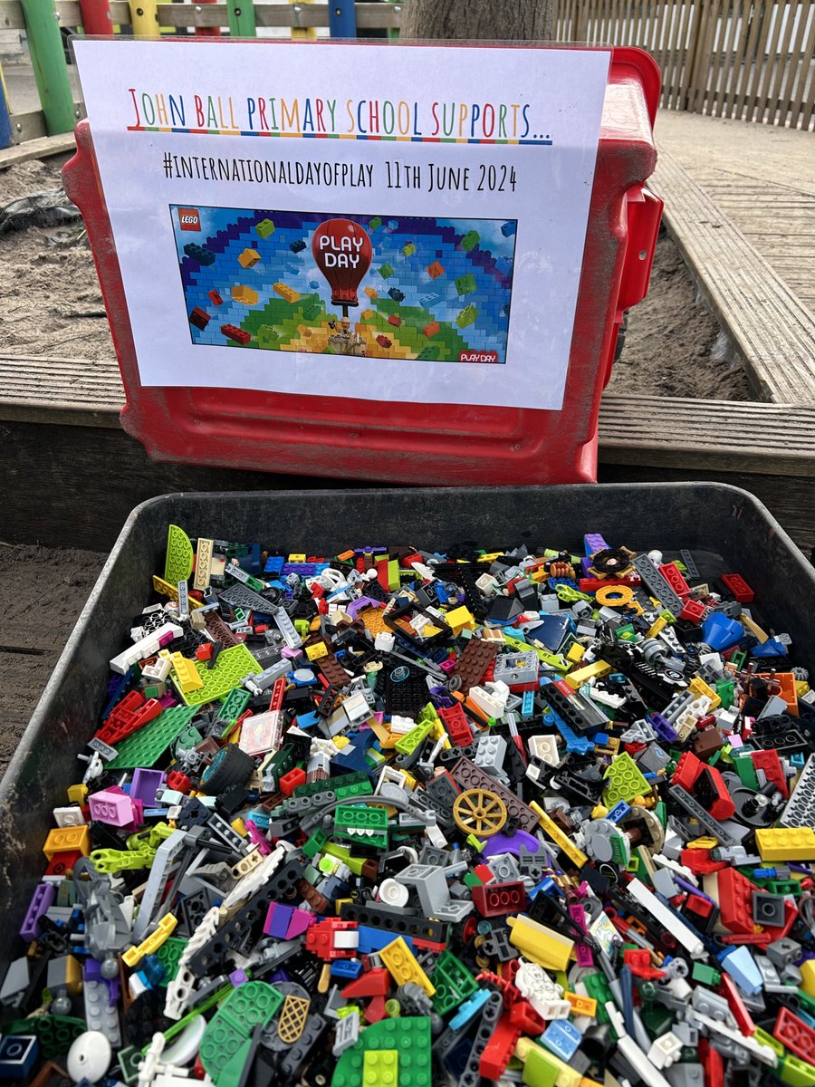 Hooray for #lnternationalDayofPlay We are ready to be creative!  <a href="/LEGOfoundation/">The LEGO Foundation</a> ✨