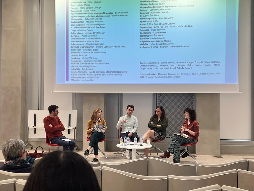 Soirée de lancement très conviviale du Lexique Catégoriser hier soir ! Merci au personnel de l'Humathèque et aux auteurices présentes. Rendez-vous le 27 juin à la librairie Un livre une tasse de thé !
<a href="/DucMarine/">Duc Marine</a>
<a href="/FChossiere/">Florent Chossière</a>
<a href="/BouvetMarlene/">MB</a>
<a href="/Humatheque/">Humathèque Condorcet</a>
@HugoBouvard <a href="/CampusCondorcet/">Campus Condorcet</a>