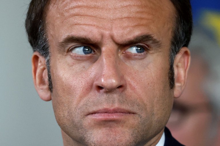 f_philippot's tweet photo. #MacronDémission vite !

Relayez si vous êtes d’accord ! https://t.co/7mMg9HiDaI