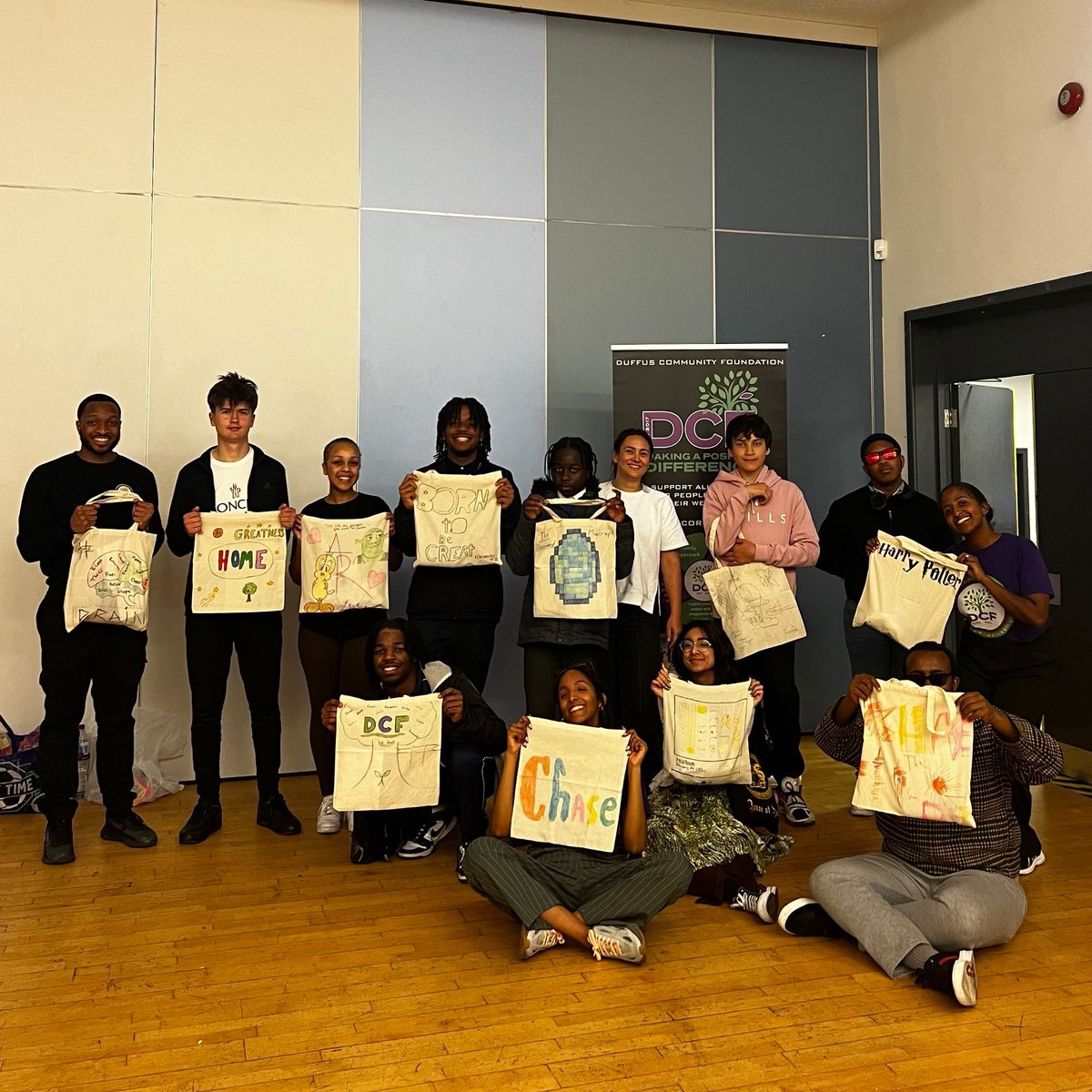 DuffusCF's tweet photo. πLast Thursday evening we were joined by @scene_in_london, who led a tote design workshop at our Your Space youth group sessions.
Check out their tote bag creations! π
Thank you Samantha, we look forward to having you join us again in the future!
#makingapositivedifference https://t.co/US8q6pmgiE