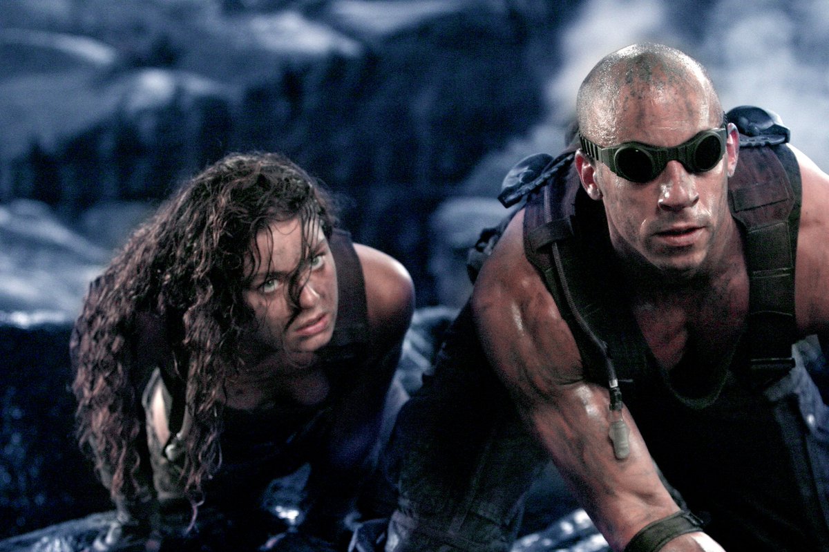 jonathancyfer's tweet photo. OTD 2004 The Chronicles of Riddick debuted OTD 1993 Jurassic Park debuted #OTD 1982 E.T. The Extraterrestrial was first released theatrically OTD 1969 The Valley of Gwangi debuted #SciFi #popcuture #sciencefiction #trivia #history #films #cinema #movies #classics https://t.co/GD3vvZy7rM