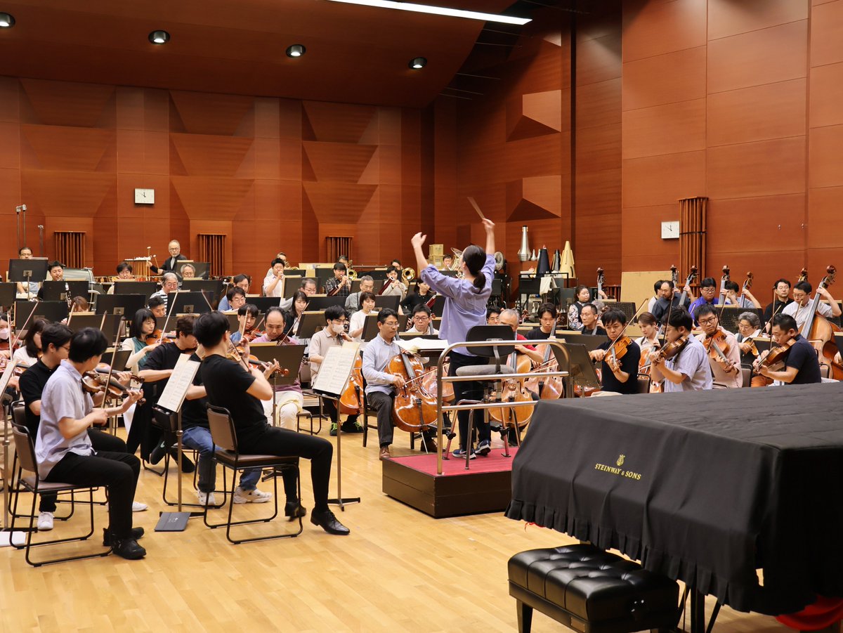 NHKSO_Tokyo's tweet photo. #N響 定期公演6月Cプログラム 🎶
6/14(金)15(土)開催の6月Cプログラムは、国内外で活躍の #沖澤のどか が贈る #フランス ・プログラム🎶
#ドビュッシー《夜想曲》、#イベール《寄港地》から感じる、エスプリ溢れるフランス近代音楽の豊かな響きが奏でられていきます✨
#Debussy #Ibert #NodokaOkisawa