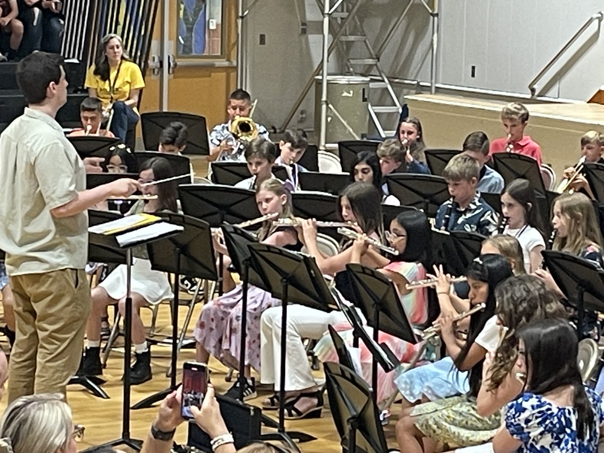 Thank you to Mr. Chris Marino for organizing a wonderful Spring band concert! The students were so proud of themselves and the concert sounded amazing! <a href="/LeonardoBearsNJ/">Peter J. Smith</a> @RPPrincipal #MTPSpride
