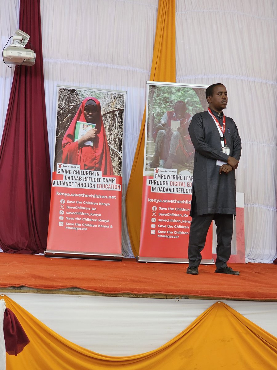 Mabdinoor72's tweet photo. At @EdTechEAfrica summit in @GarissaUni Save The Children and partners on empowering learners through digital education in Daadab Reglfugee Camp. 

#FCEdTechSummit  #KenyaEdTechSummit https://t.co/aRhWbm8p6v