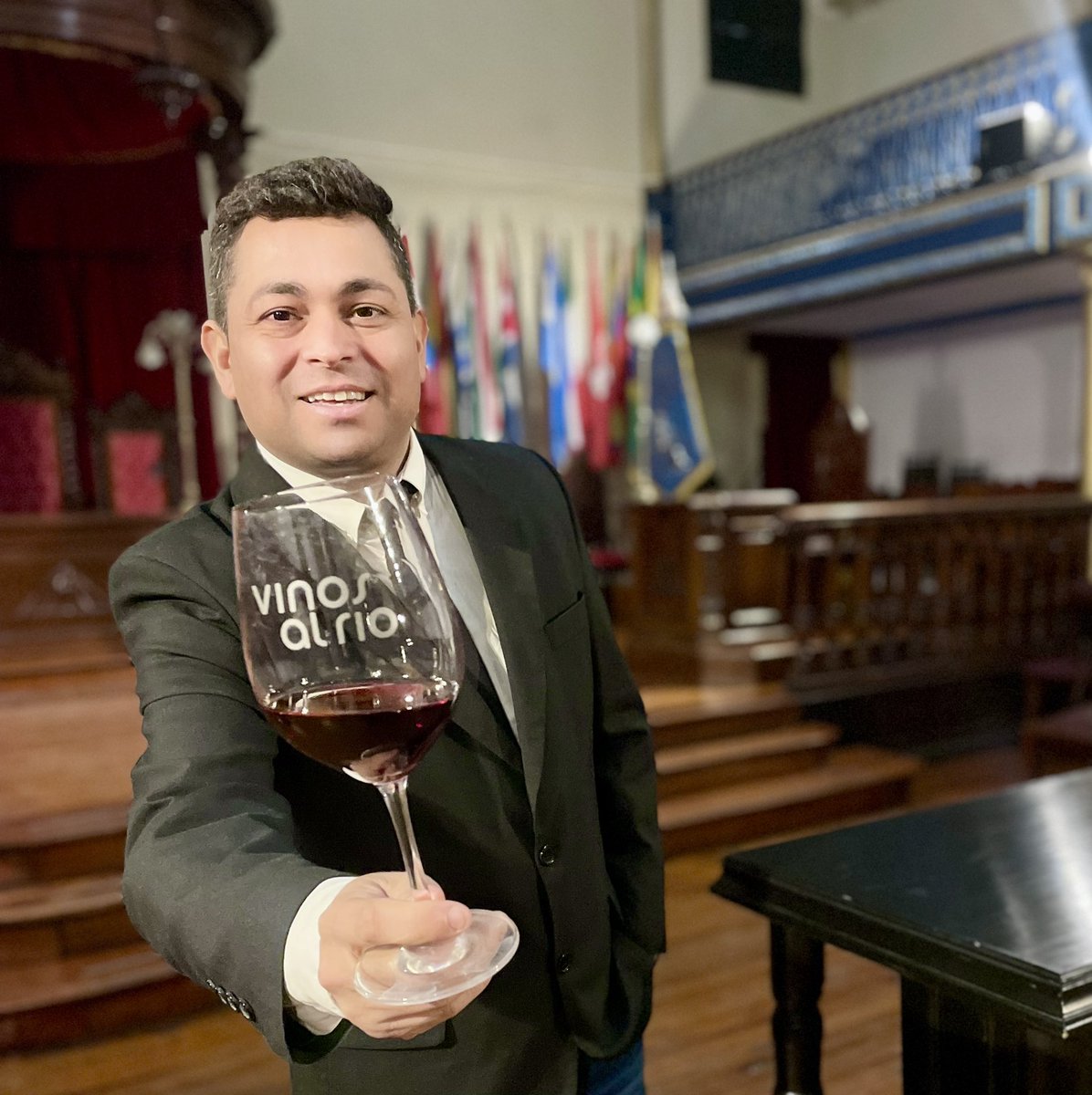 vinosalrio's tweet photo. Y un día , las mejores experiencias llegaron al gran Palacio Cangallo. 
Arrancamos de una manera única y mística los festejos por los 10
Años 🙌🏻🍷, nos espera una
Experiencia de Gala 🎩, próximo 29/6, te esperamos #palacio #masones #capitalfederal https://t.co/6rmoQKTZko