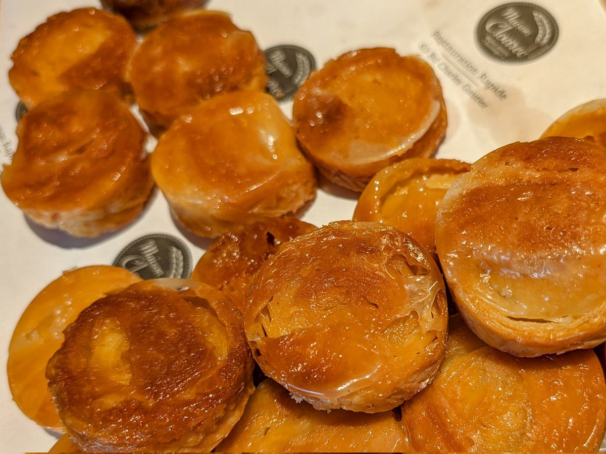 On pense à vous. 😎

Pour venir en déguster avec nous, une seule adresse : bretagne.wordcamp.org/2024/

#KouignAmann #WCBZH #WCBretagne