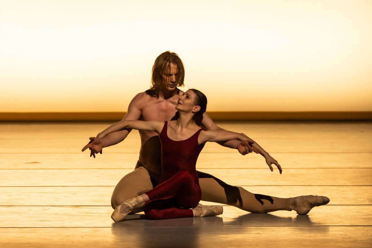 Hamburg Ballet (@hamburgballett) on Twitter photo 3 more times we dance to Mahler's wonderful music - with the premiere of “Third Symphony of Gustav Mahler” in 1975, John Neumeier created a new form of full-length ballet, the symphonic ballet. The choreography reflects Neumeier's emotional reaction to the music. 📸<a href="/kiranwest/">Kiran West</a> 3 more times we dance to Mahler's wonderful music - with the premiere of “Third Symphony of Gustav Mahler” in 1975, John Neumeier created a new form of full-length ballet, the symphonic ballet. The choreography reflects Neumeier's emotional reaction to the music. 📸<a href="/kiranwest/">Kiran West</a>