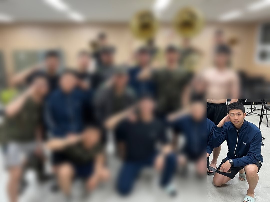 RM91227's tweet photo. 전역한 선임분이 올려준 남준이ㅠㅠㅜㅠㅜㅠㅠ https://t.co/iZpt1K2JsB